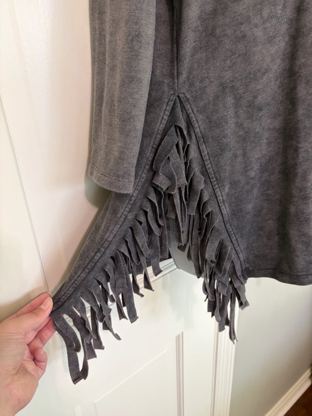 Cato Charcoal Fringe V‑Neck top - Picture 2 of 4